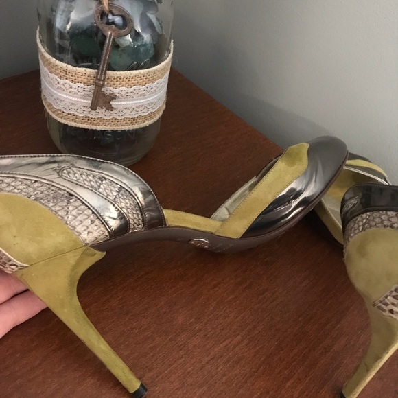 Dolce & Gabbana Pewter, Green  and Python Heel - Picture 3 of 7